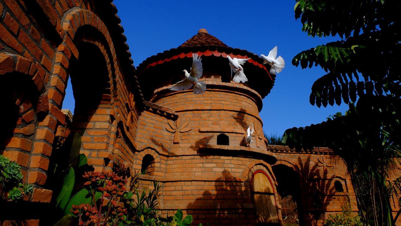 Eco Lodge Les Chambres Du Voyageur Antsirabe Buitenkant foto